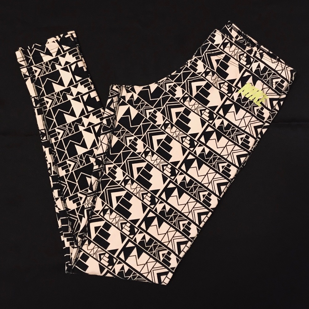 Nike womans spandex pants LIKE NEW!